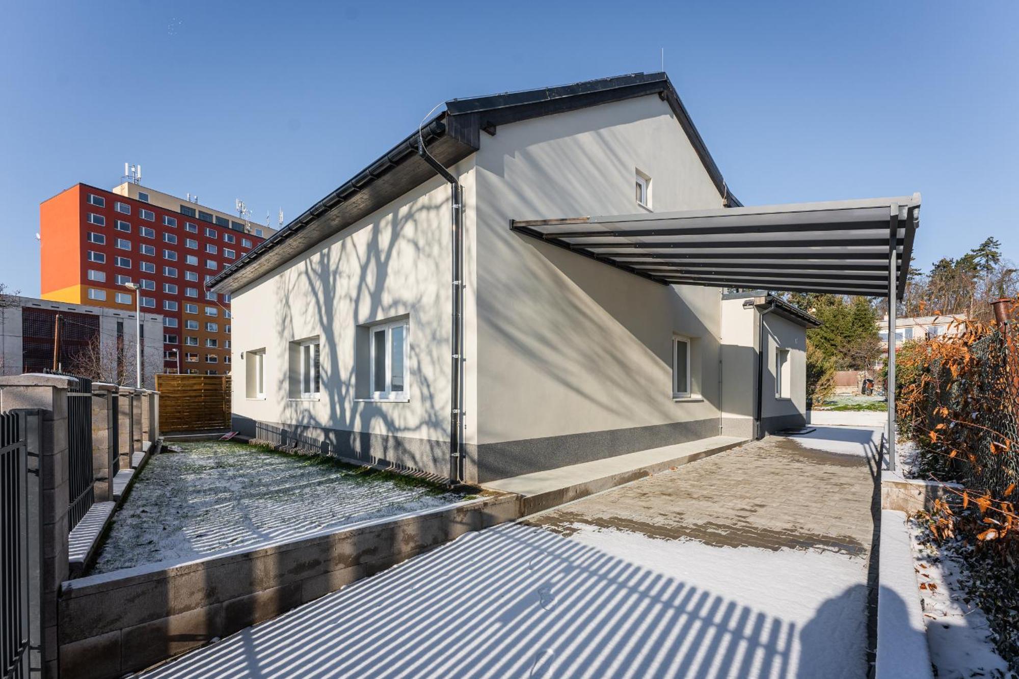 Apartmany Praha-Modrany Esterno foto